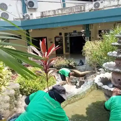 Jasa Kebersihan Bagian Taman